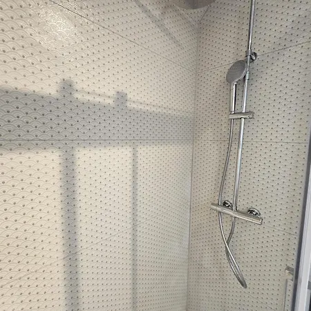 شقة Gregbnb - 17m2 - Terrasse - Clim - Ouest - 4